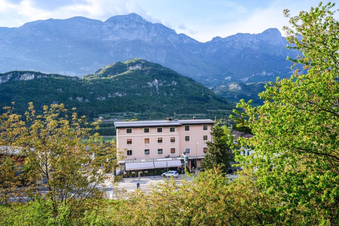 Almamed Hotel San Leonardo Vigolo Baselga Exterior foto